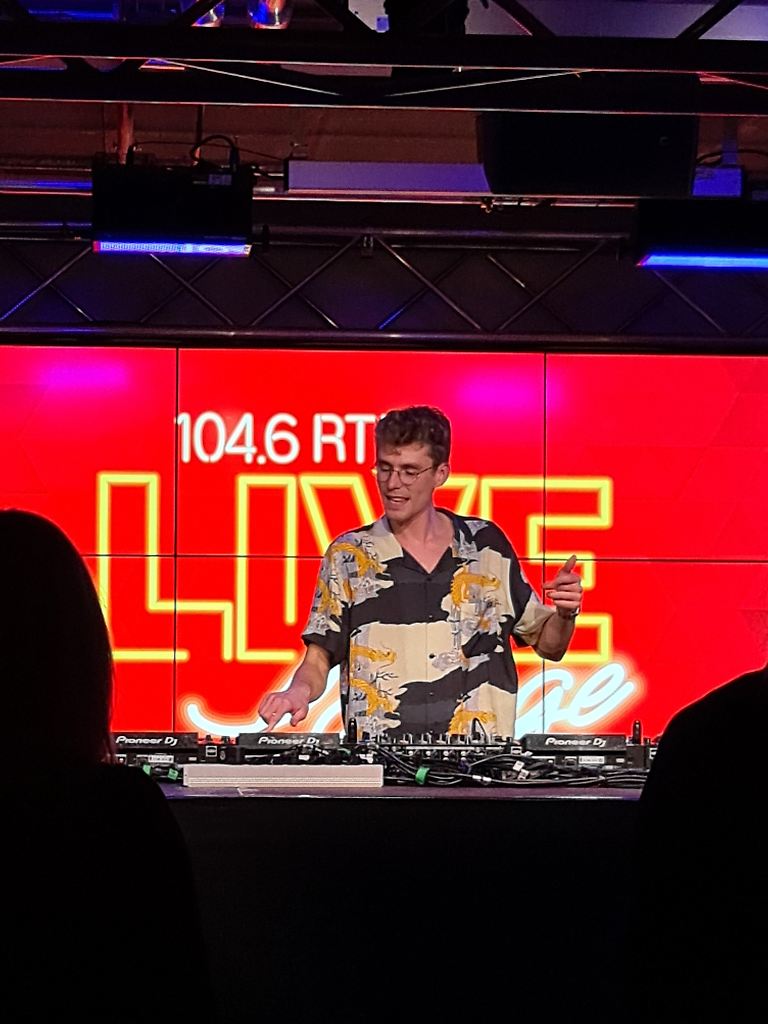 Die 104.6 RTL Live-Lounge mit DJ Lost Frequencies