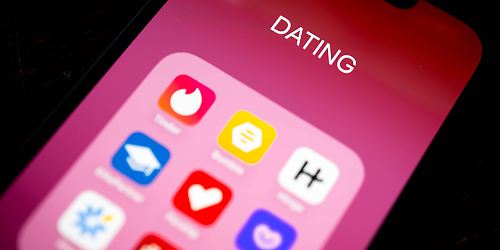 Dating_Apps_81634611.jpg